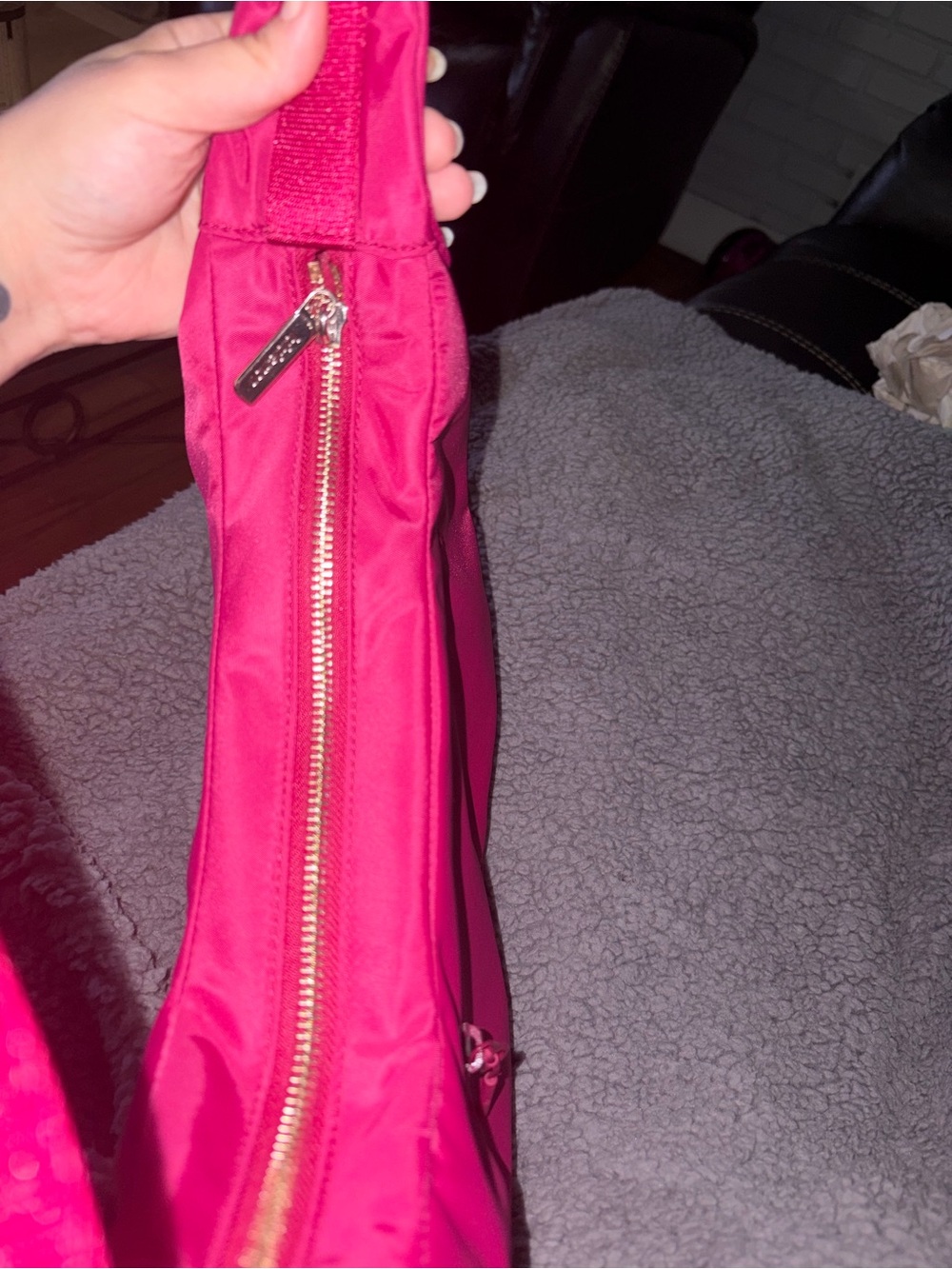 NWOT lululemon athletica Hot Pink Shoulder Bag - Picture 4 of 6